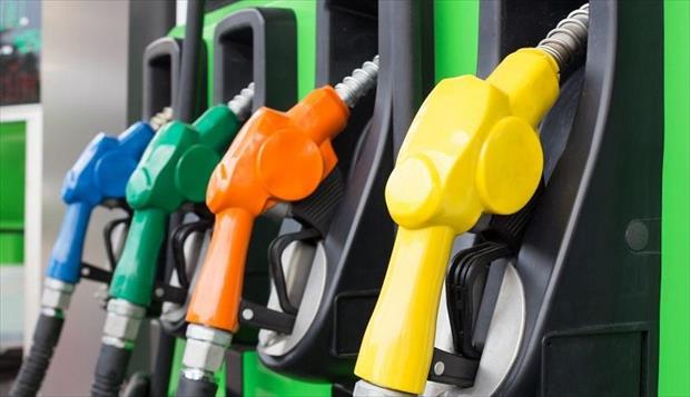 آیا بحران بنزین پالایشگاهی در راه است؟/ زیرساخت های جاده ای جوابگوی افزایش تولید خودرو نیست
